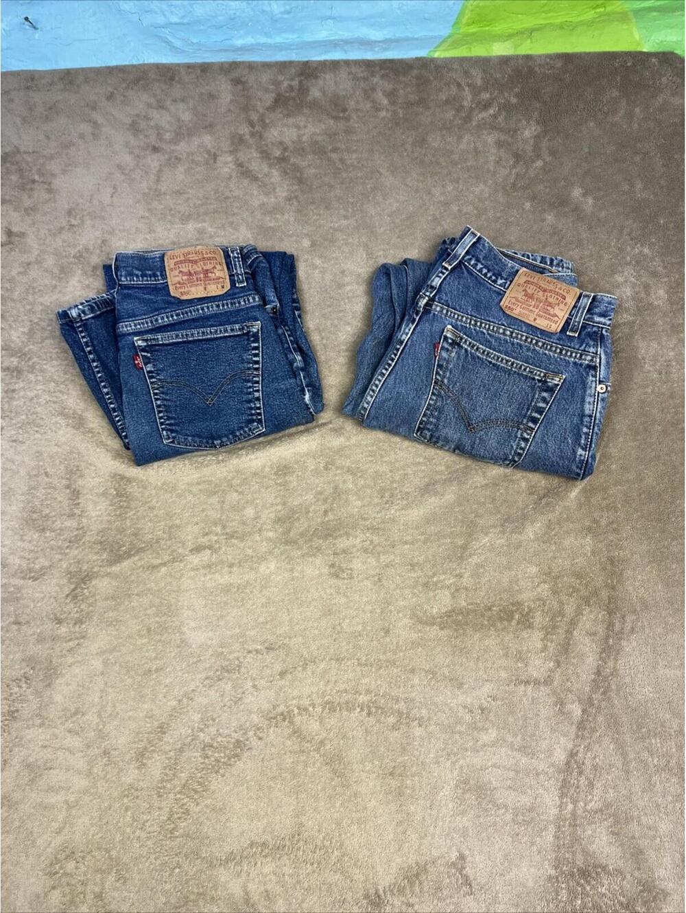 Lot Of 2 Levis 550 Jeans Blue Denim Relaxed Fit Mid Wash Stretch Size 14
